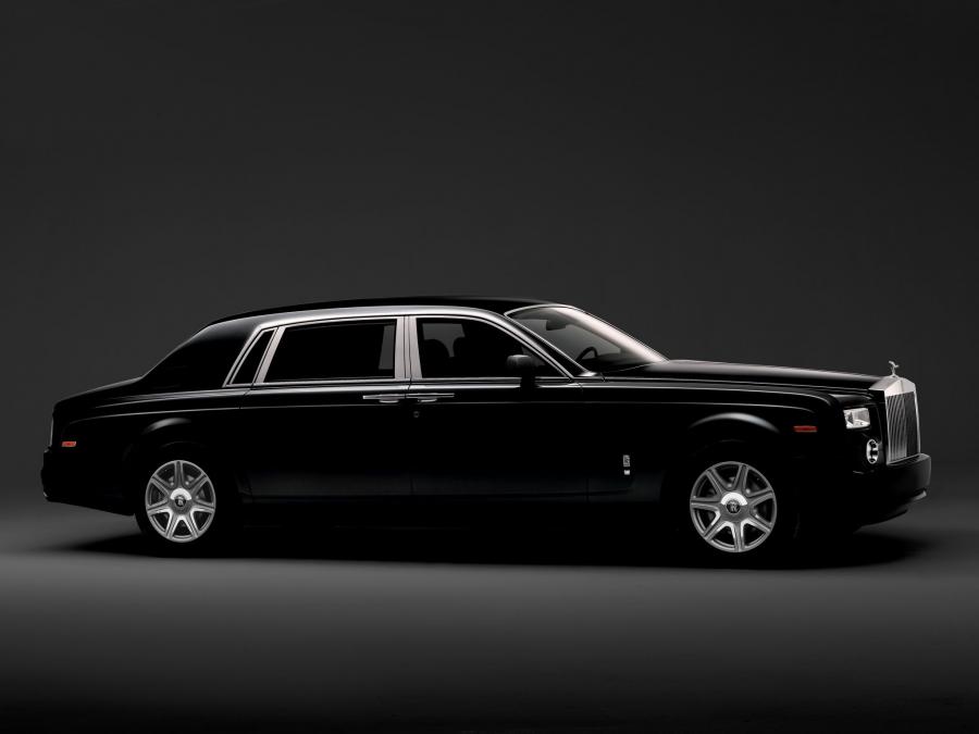  Rolls-Royce Phantom EWB 2005 года  (фото 18 из 19)
